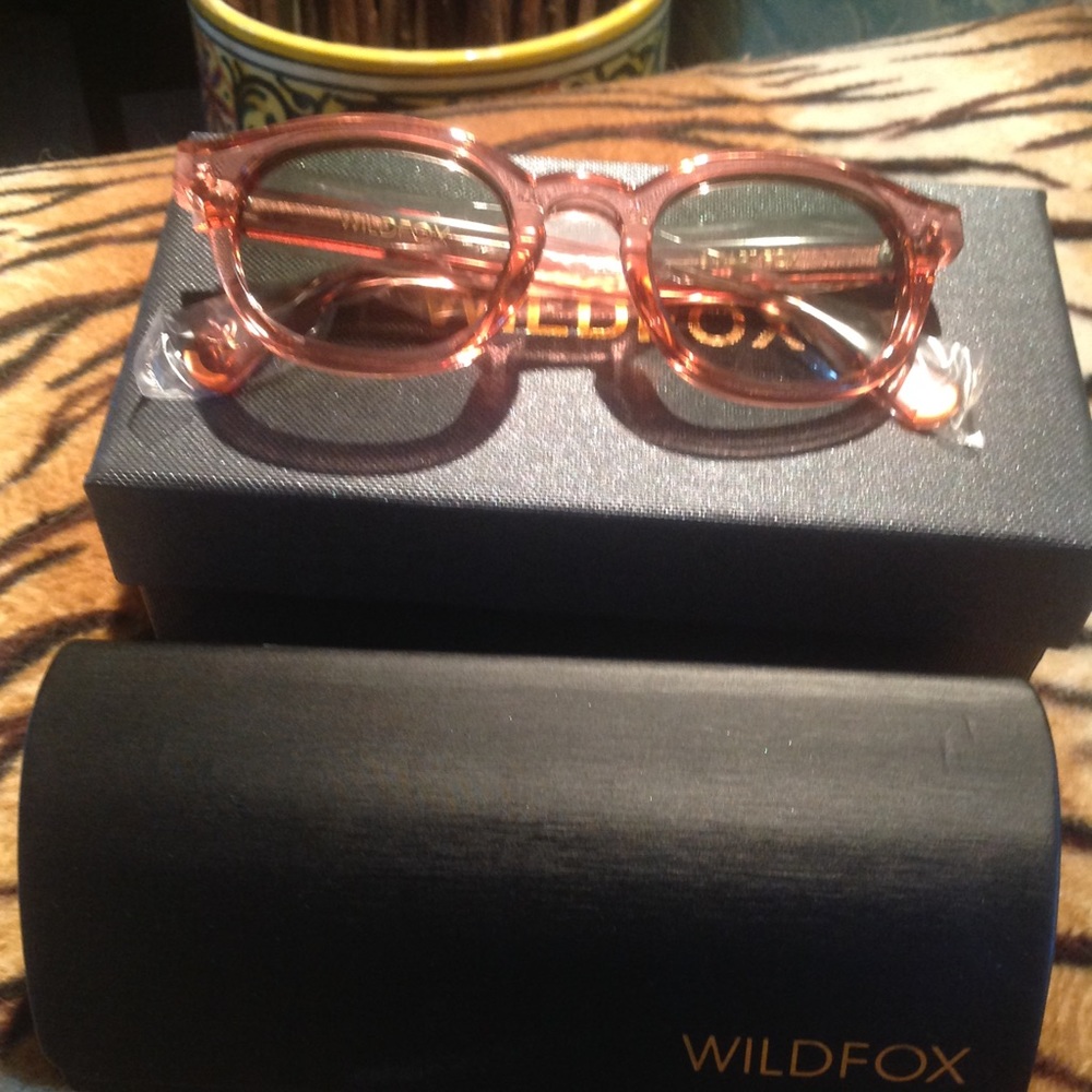 HP🥰🥰WILDFOX Smartfox coral sunnies